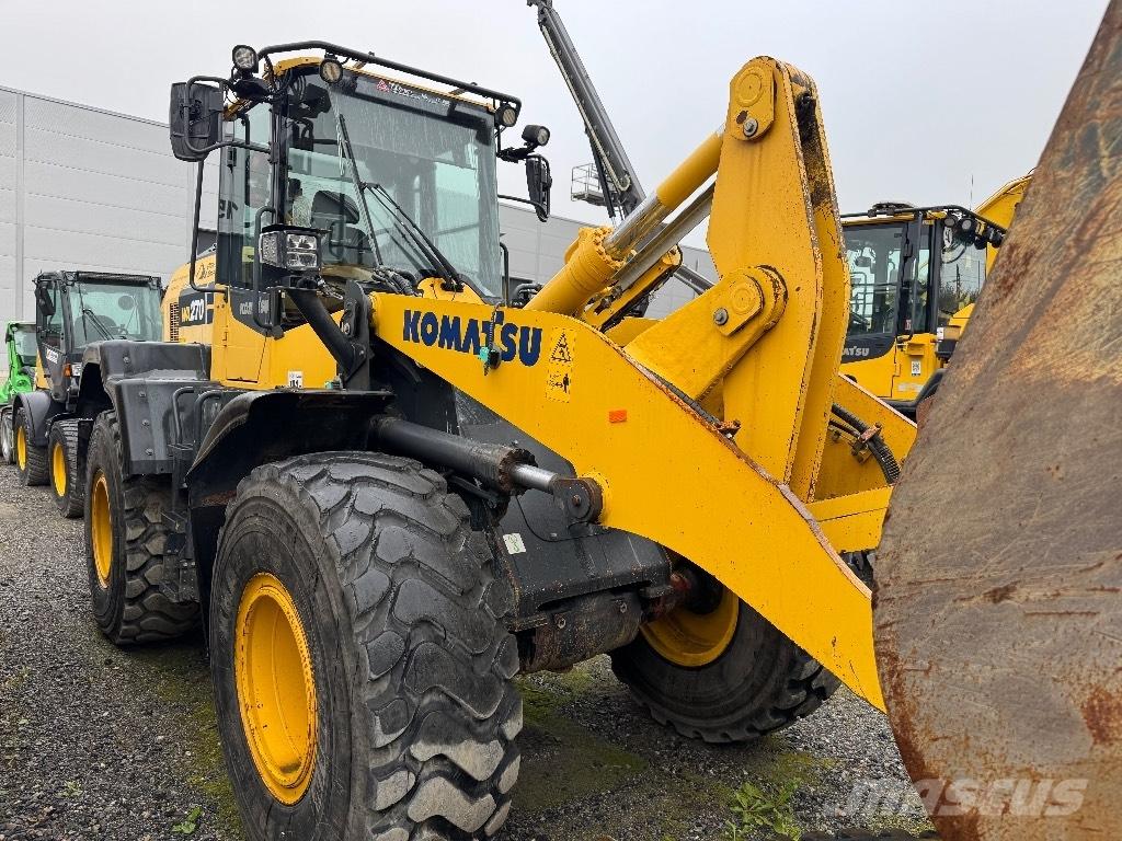 Komatsu WA 270-8 لوادر بعجل