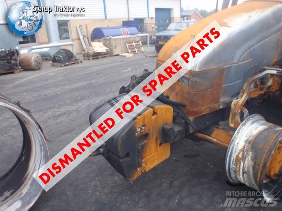 New Holland TS115 الجرارات