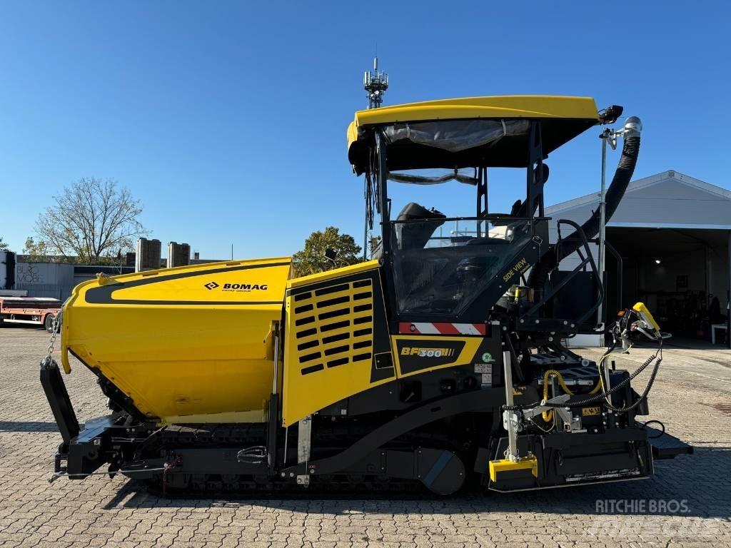Bomag BF 300 C-2 معدات السفلتة
