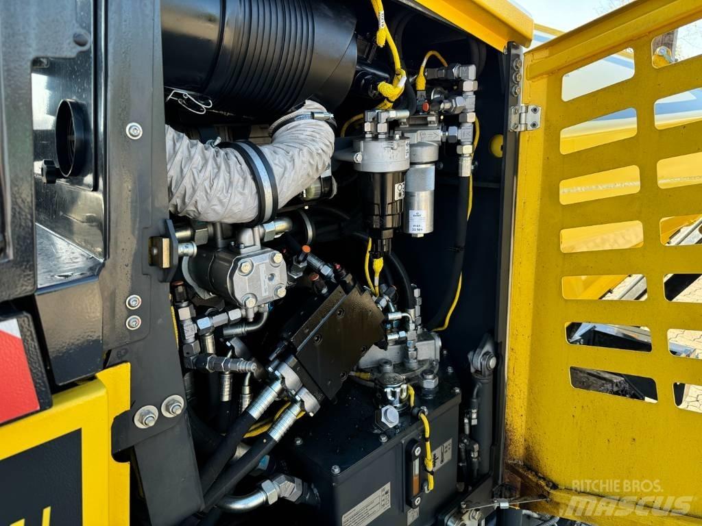 Bomag BF 300 C-2 معدات السفلتة