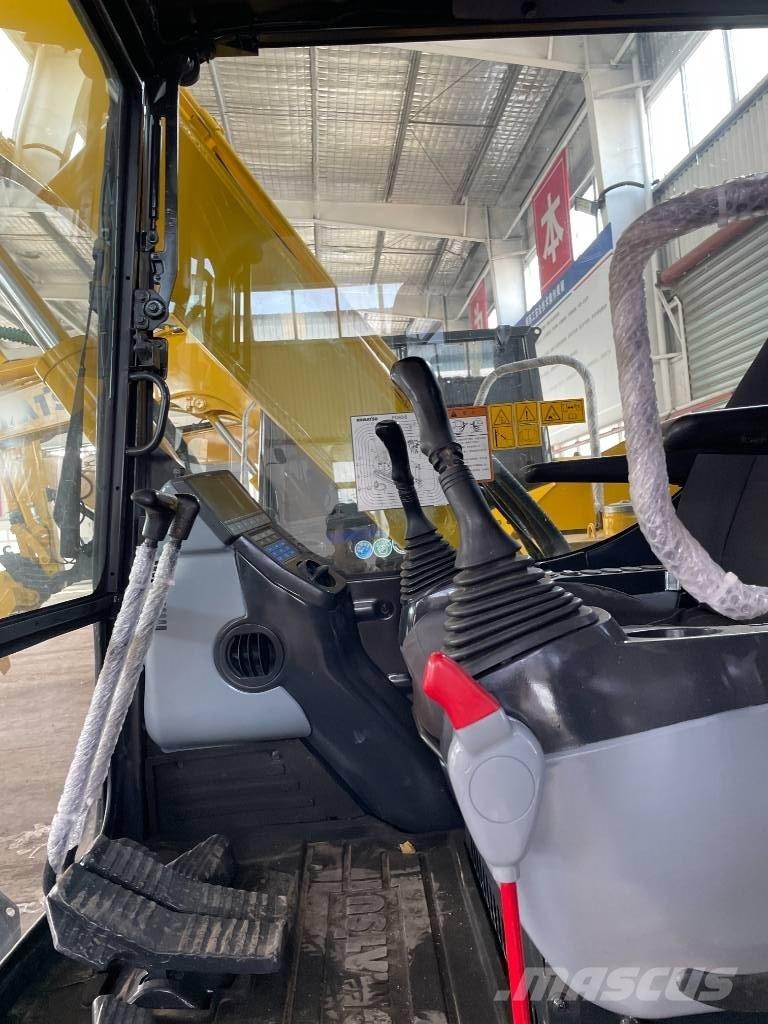 Komatsu PC 70 حفارات وسط 7 طن - 12 طن