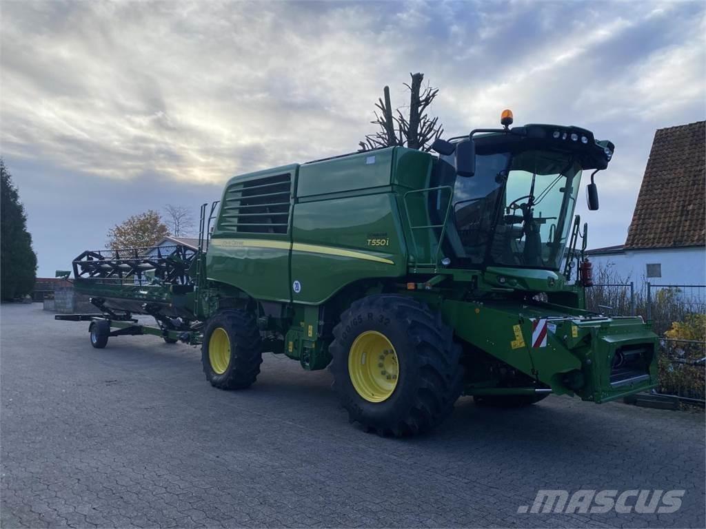 John Deere T550 حصادات