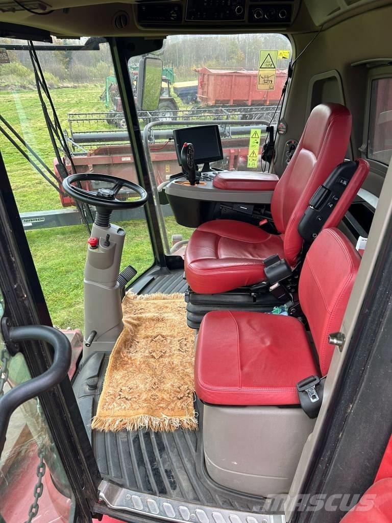 Case IH 8250 حصادات