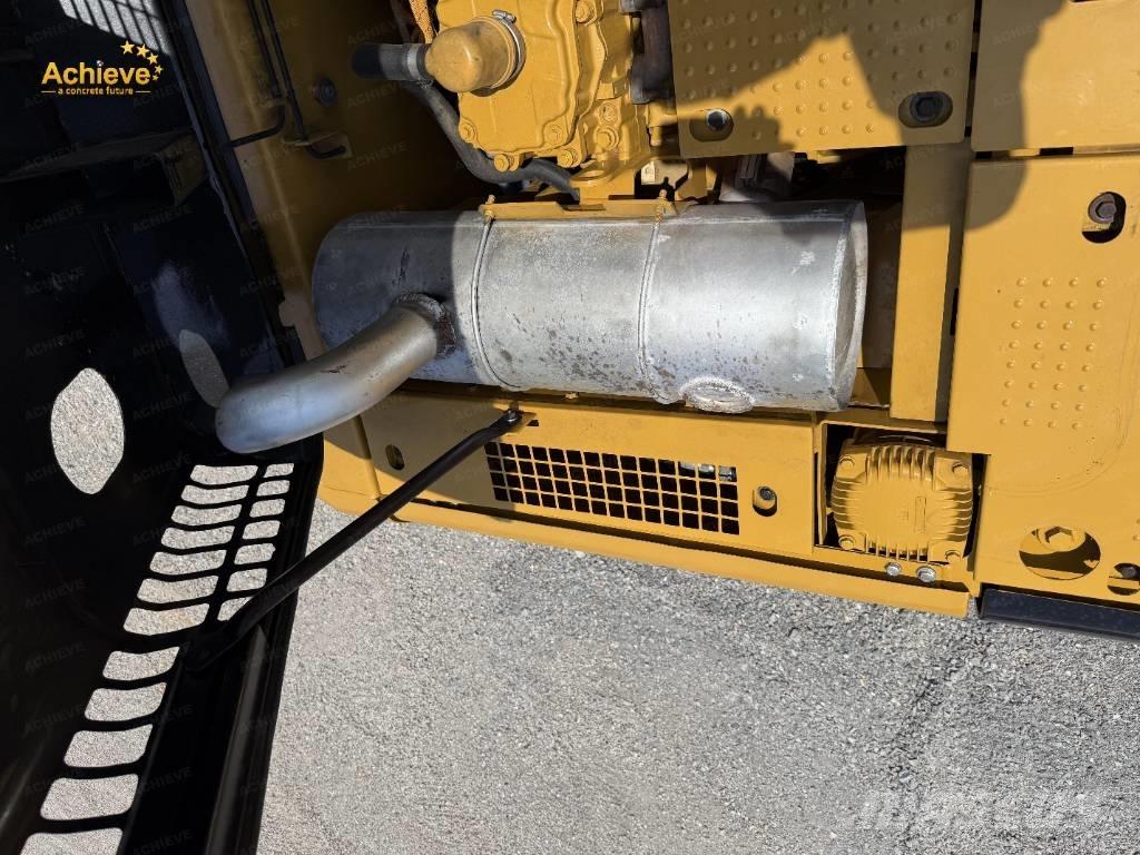 CAT 329 D حفارات زحافة