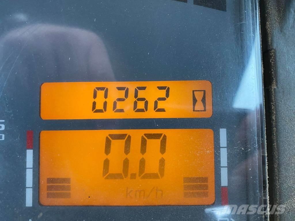 CLAAS Ares 836 RZ الجرارات