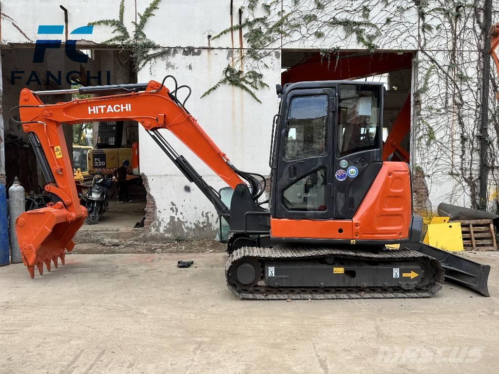 Hitachi zx 68 حفارات زحافة