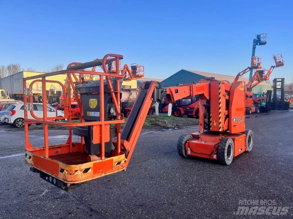 JLG E300AJP رافعات سلة مفصلية