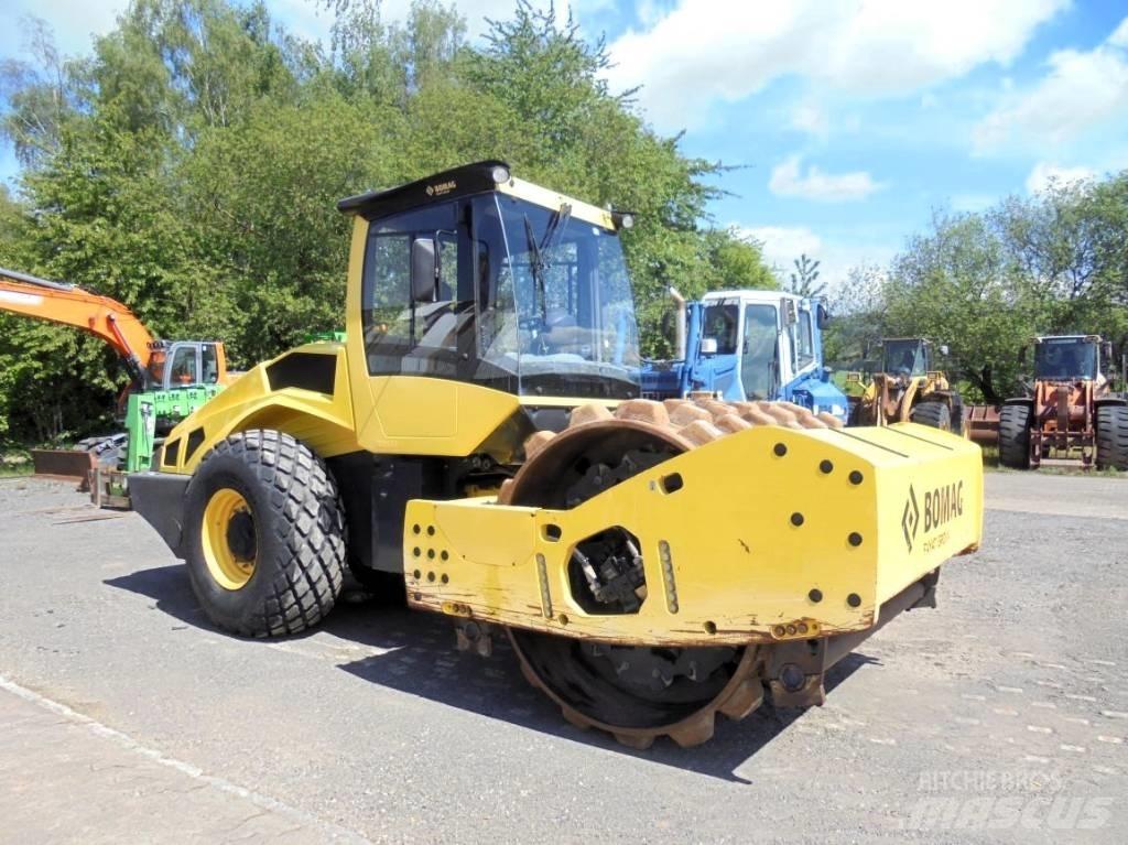 Bomag BW 219 PDH-5 مداحل أحادية الأسطوانة