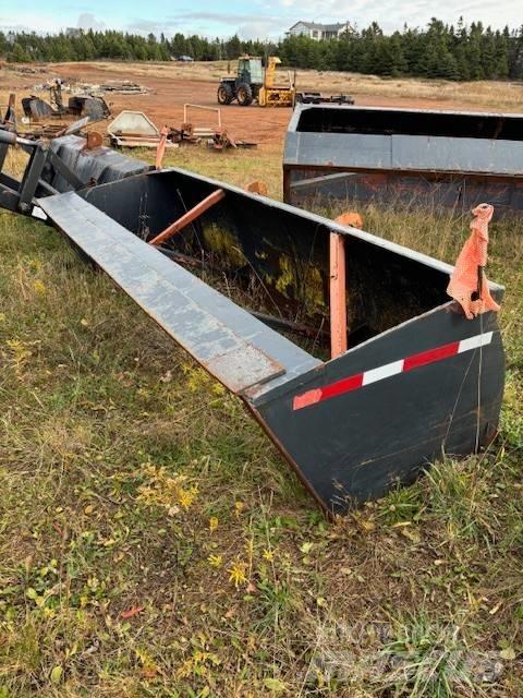 John Deere 320 SL لوادر ذات جرافات عكسية