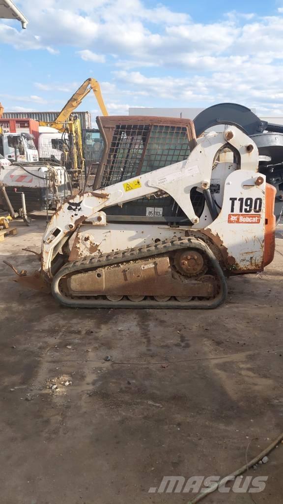 Bobcat T 190 لوادر زحافة