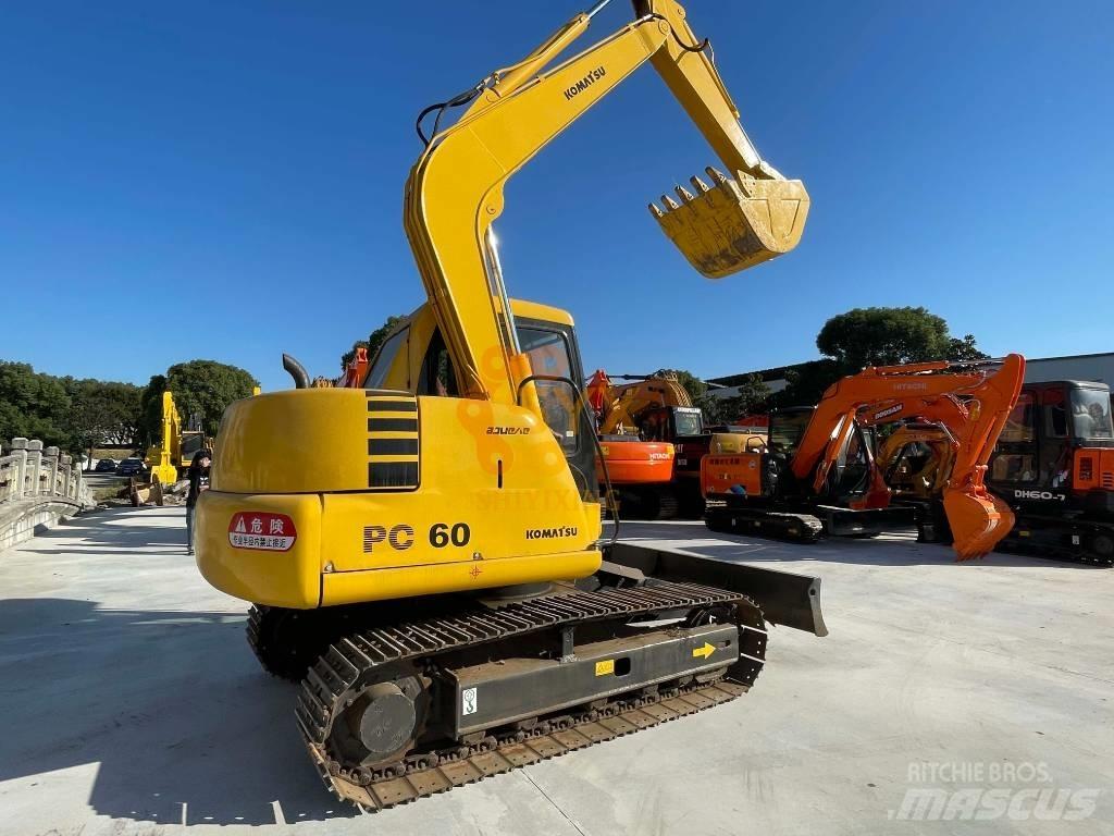 Komatsu PC 60 حفارات زحافة