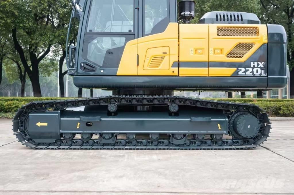 Hyundai HX 220 L حفارات زحافة