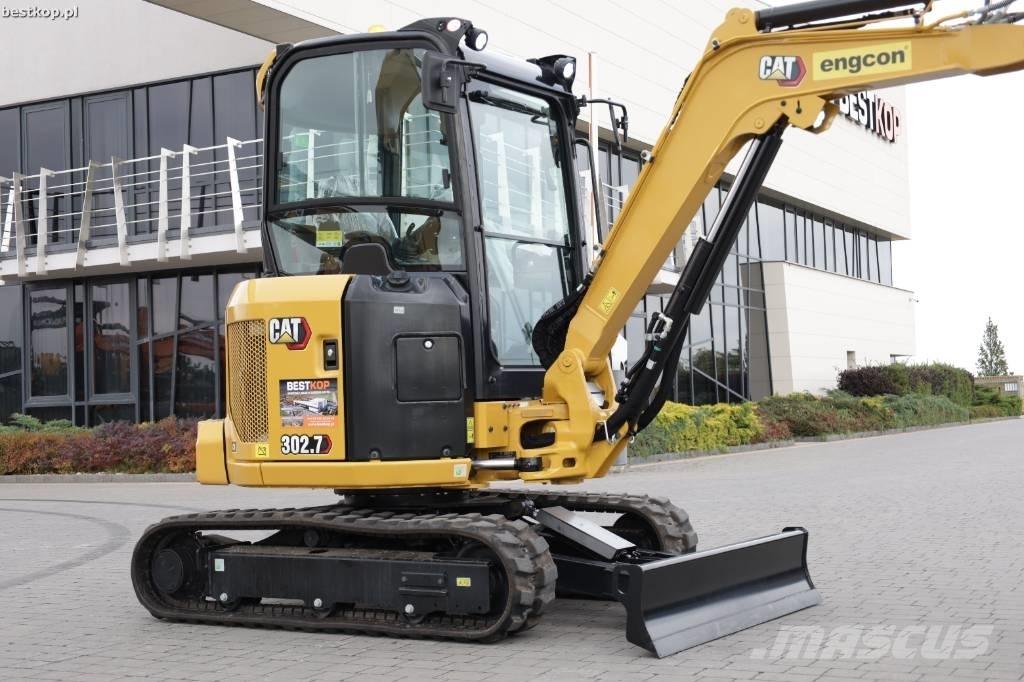 CAT 302.7 CR حفارات صغيرة أقل من 7 طن (حفارات صغيرة)
