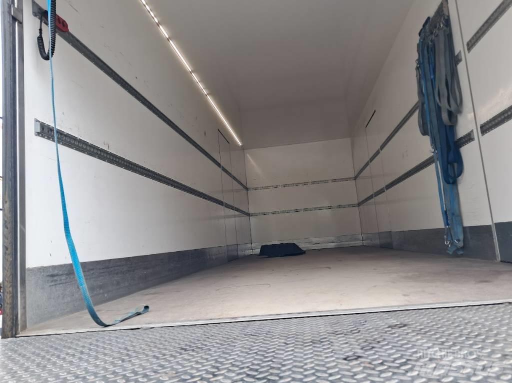 MAN TGM 15.250 شاحنات ذات هيكل صندوقي