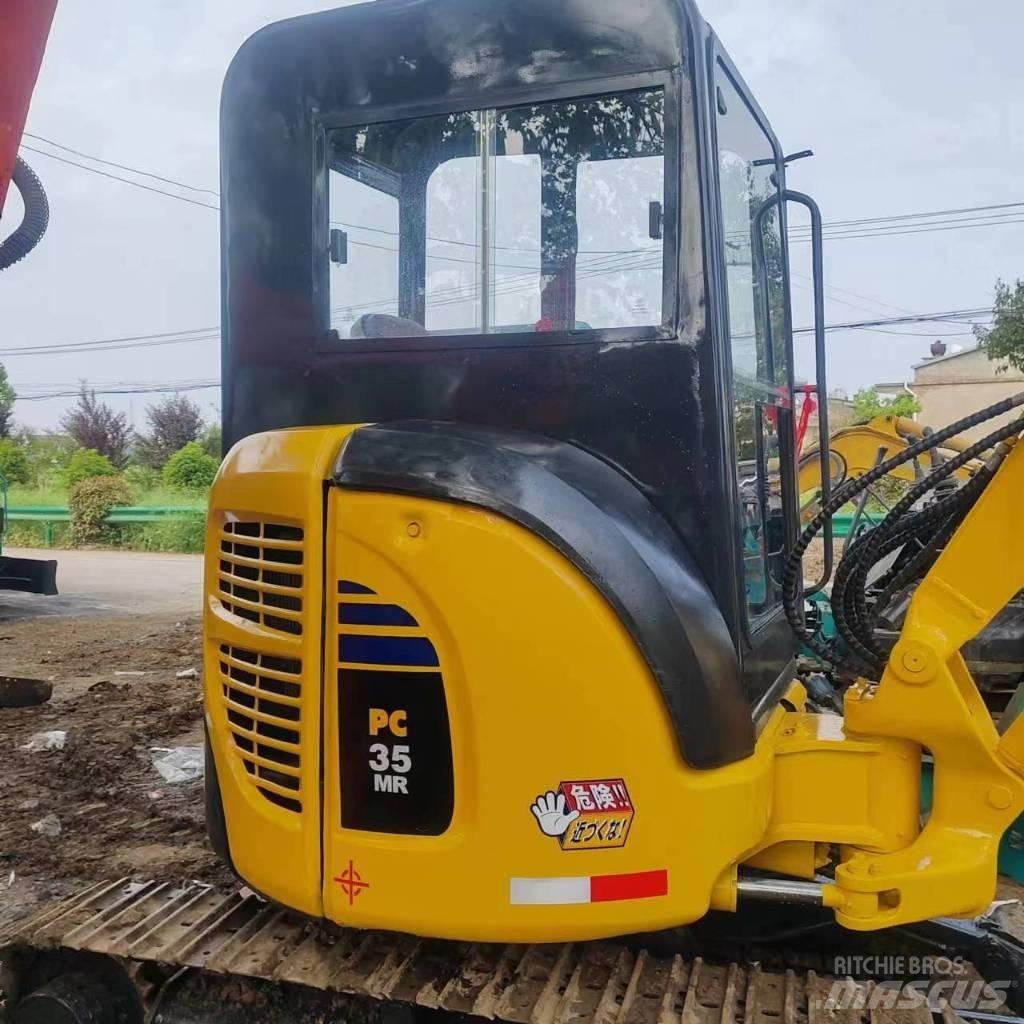 Komatsu PC 35 MR حفارات صغيرة أقل من 7 طن (حفارات صغيرة)