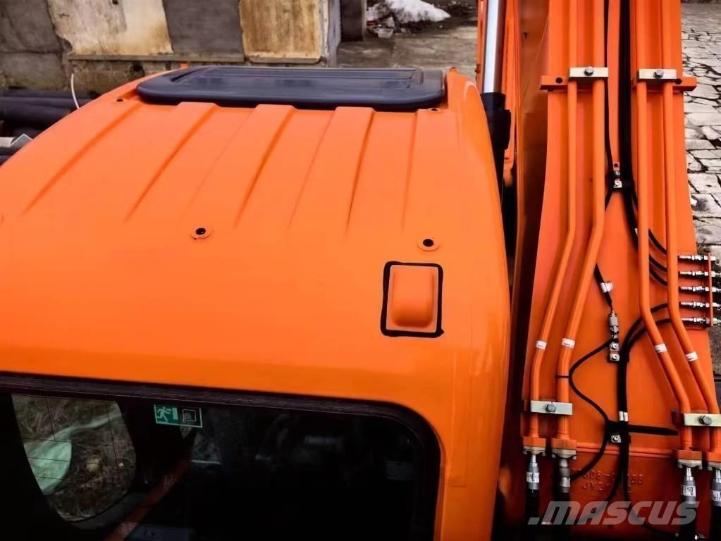 Doosan DX215 حفارات زحافة