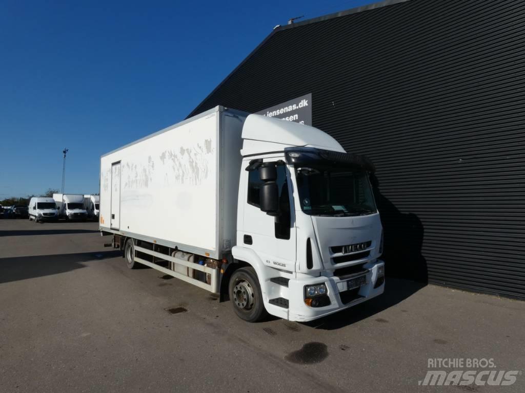 Iveco 120E 25 شاحنات ذات هيكل صندوقي