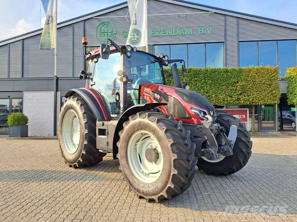 Valtra G 135 Active الجرارات
