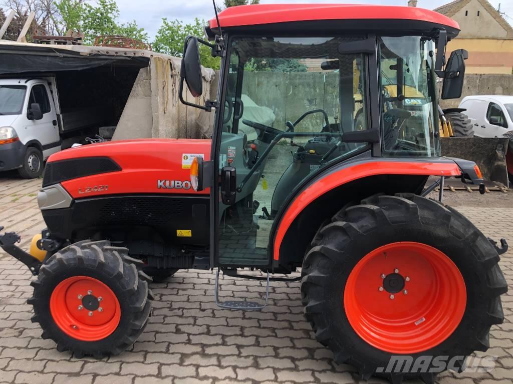 Kubota L2-421 جرارات مدمجة