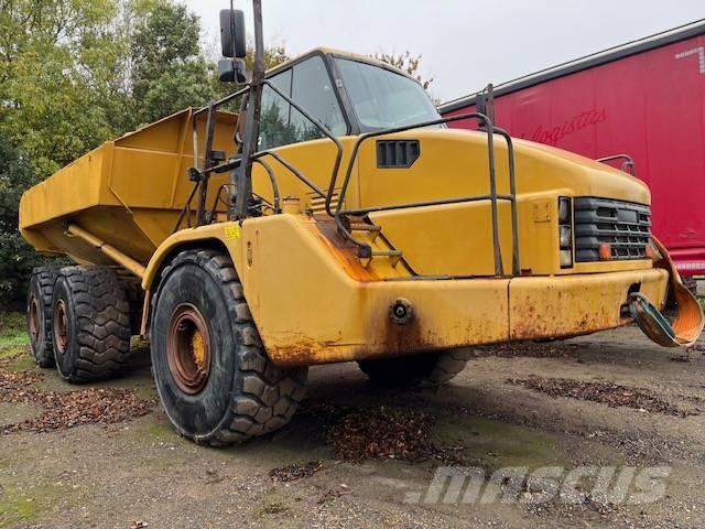 CAT 740 ساحبات مفصلية