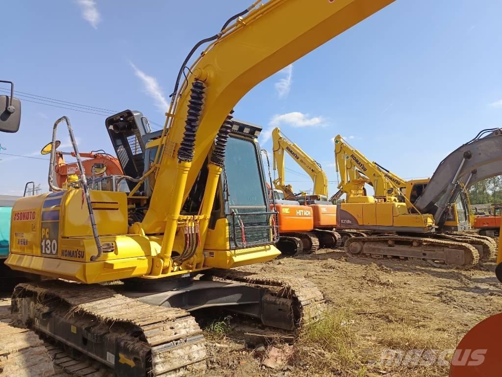 Komatsu PC 130 حفارات زحافة
