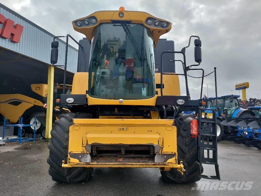New Holland CX 5080 حصادات