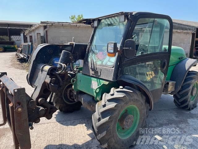JCB 524-50 مناولات متداخلة