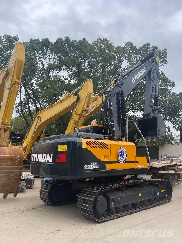 Hyundai HX 220HD حفارات زحافة