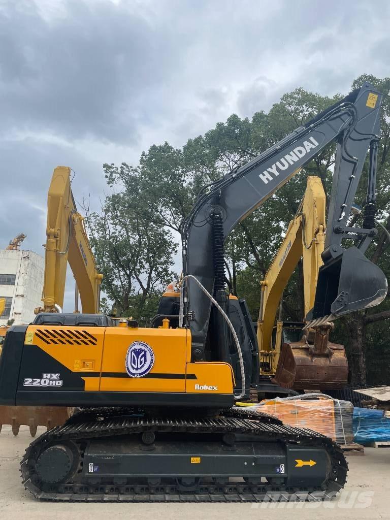 Hyundai HX 220HD حفارات زحافة