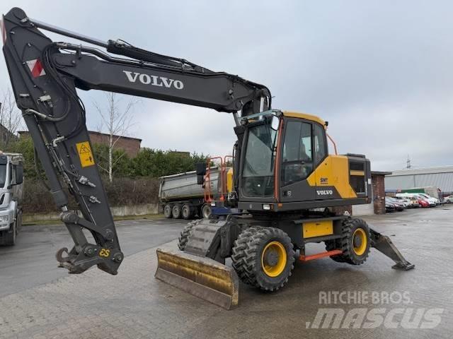 Volvo EW 220 E حفارات بعجل