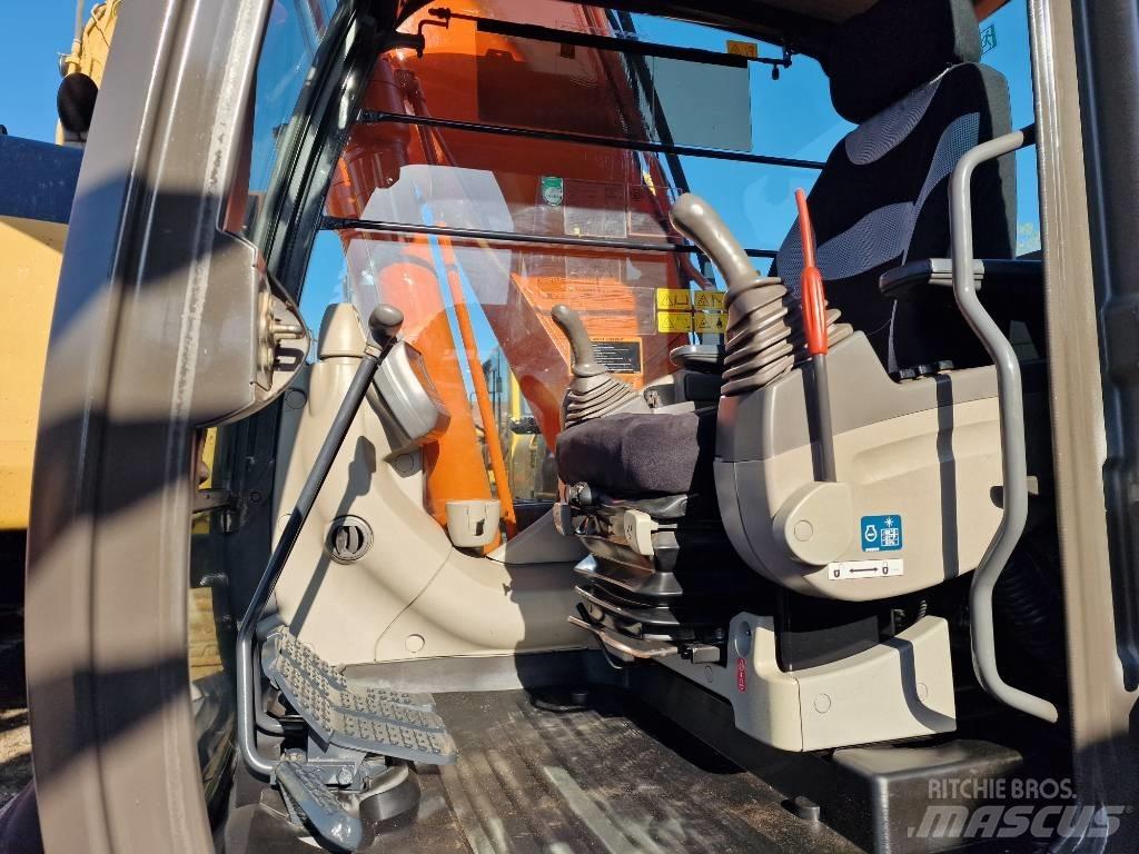 Hitachi ZX 180 LC N حفارات زحافة