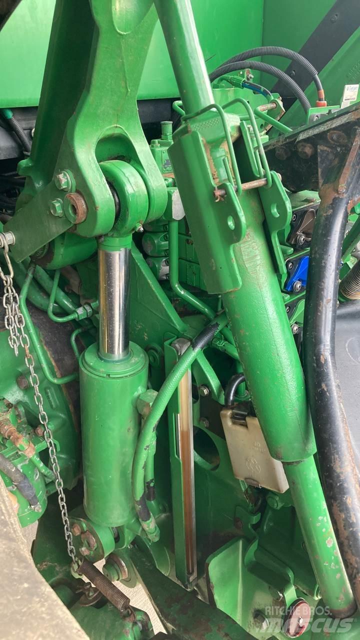 John Deere 7260R الجرارات