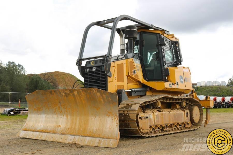 DEERE 750K XLT بلدوزرات مجنزرة