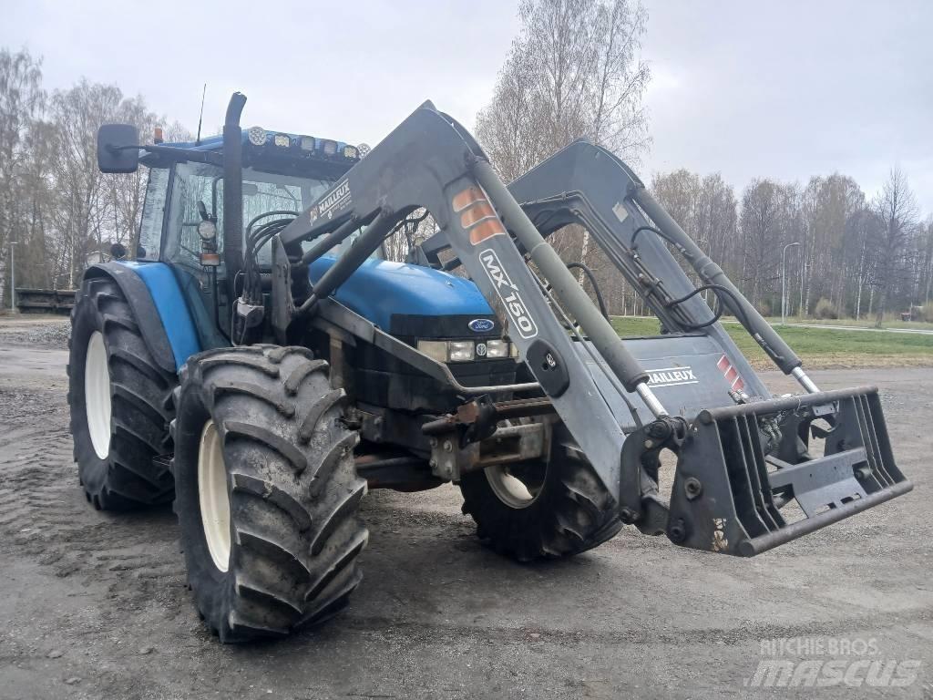 New Holland 8360 RC الجرارات