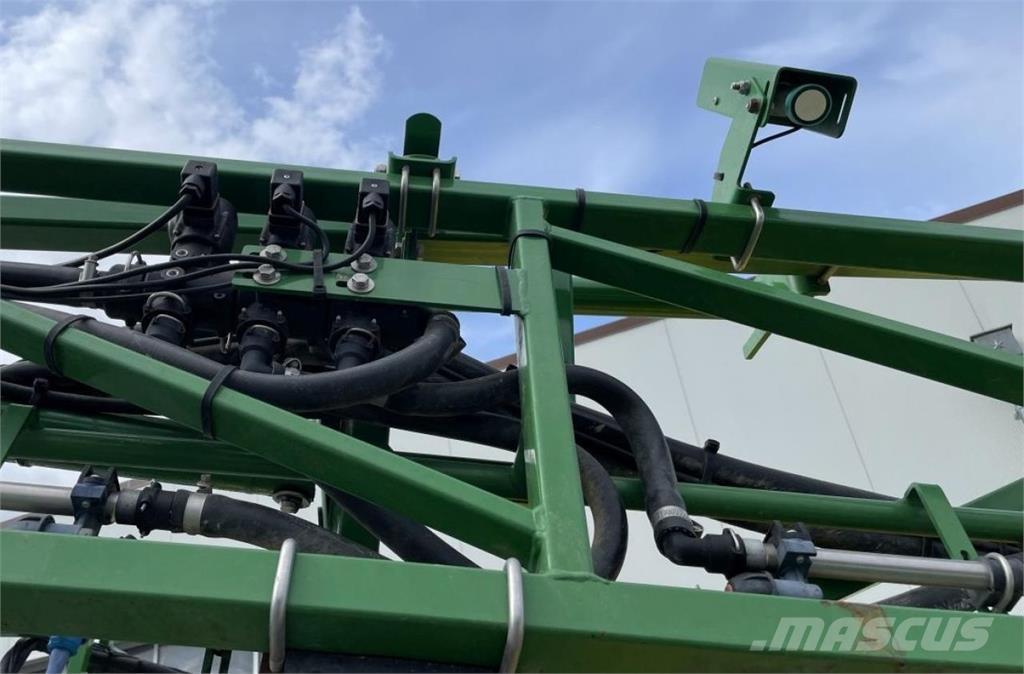 John Deere M 740 i الرشاشات