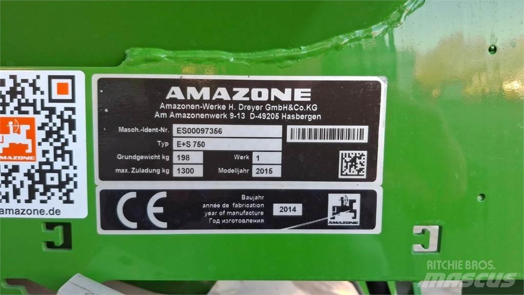Amazone ES 750 معدات نشر الرمال والملح