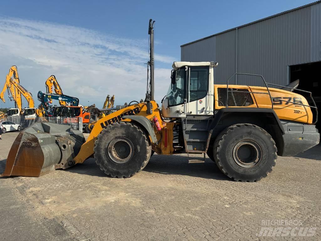 Liebherr L 576 لوادر بعجل