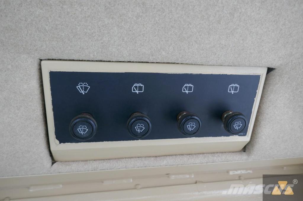 CAT D9R Ex-army بلدوزرات مجنزرة