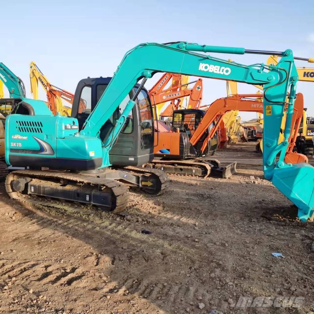 Kobelco SK75-8 حفارات وسط 7 طن - 12 طن