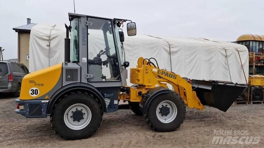 Paus SL755 لوادر بعجل