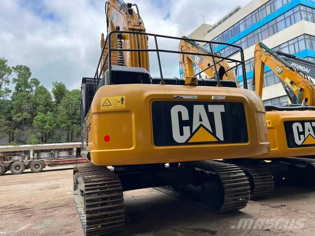 CAT 336D2 حفارات زحافة