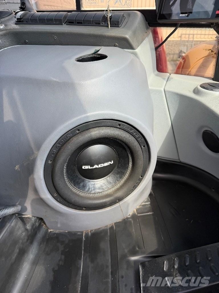 Huddig 1260D لوادر ذات جرافات عكسية