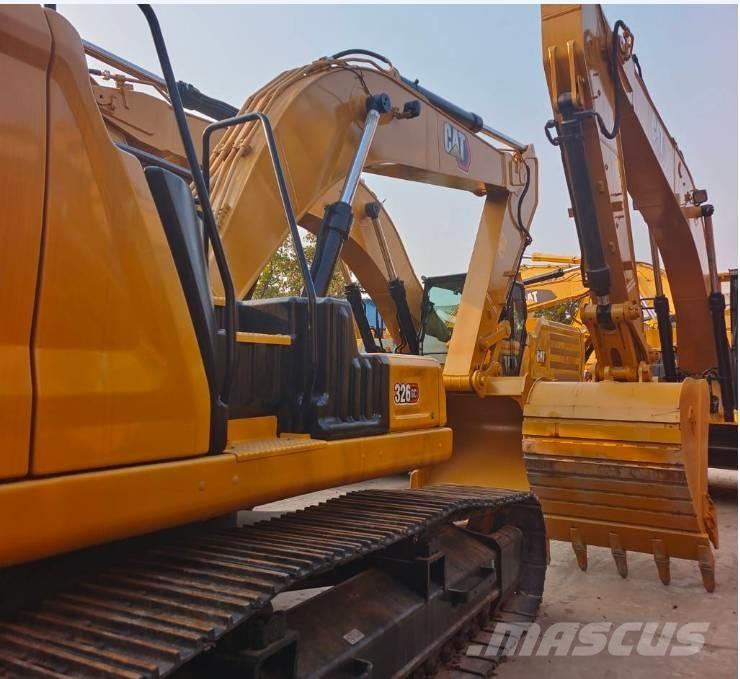 CAT 326 GC حفارات زحافة