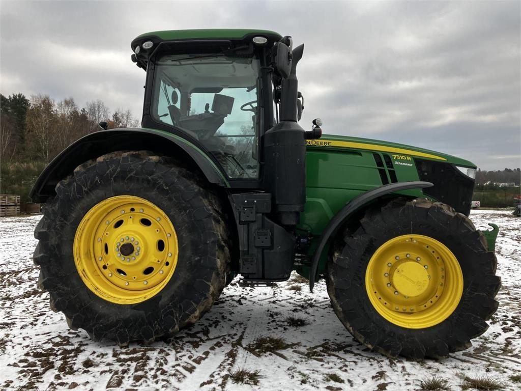 John Deere 7310R الجرارات