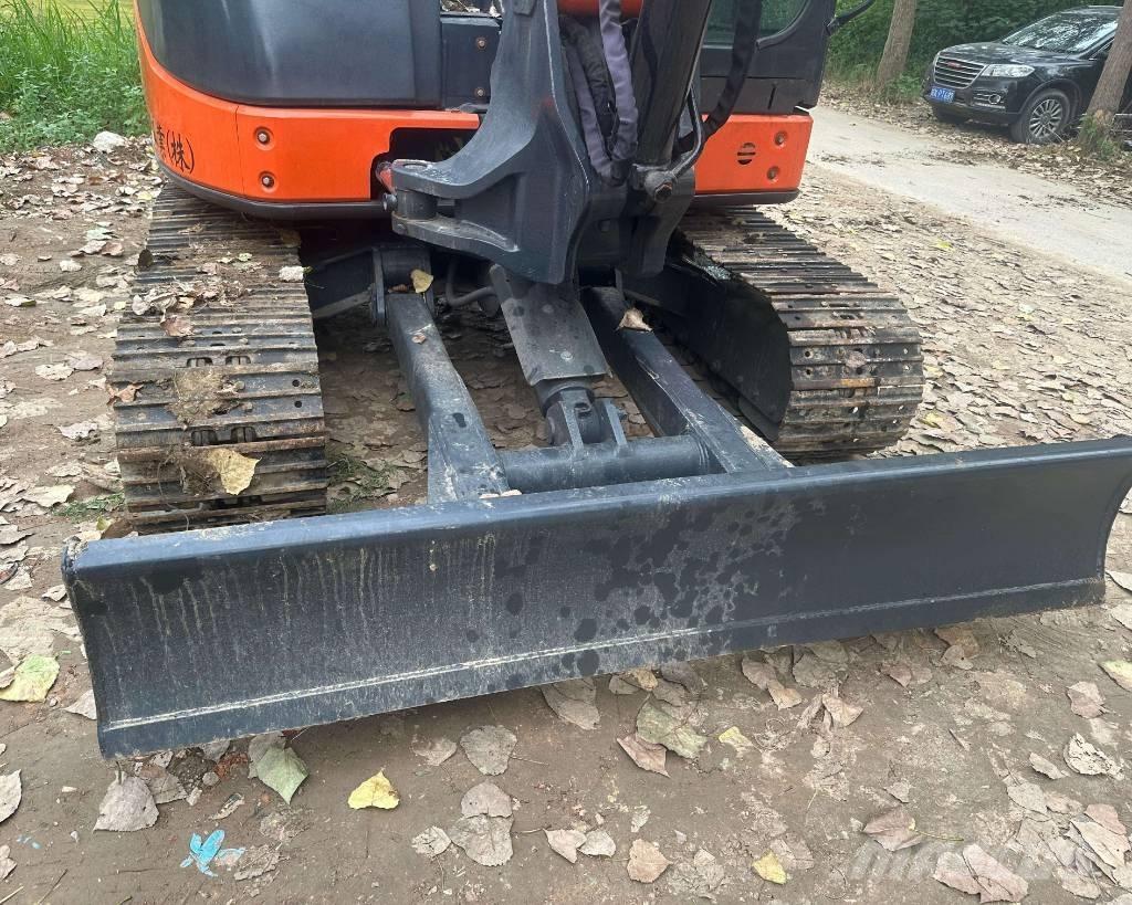 Hitachi ZX 50 U حفارات صغيرة أقل من 7 طن (حفارات صغيرة)