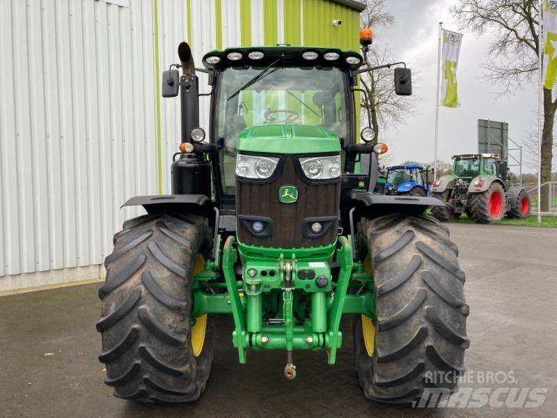 John Deere 6175 R الجرارات