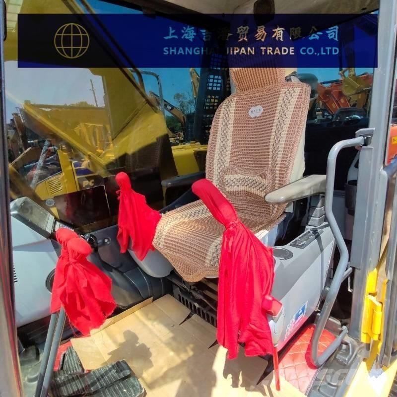 Komatsu PC 220 حفارات زحافة