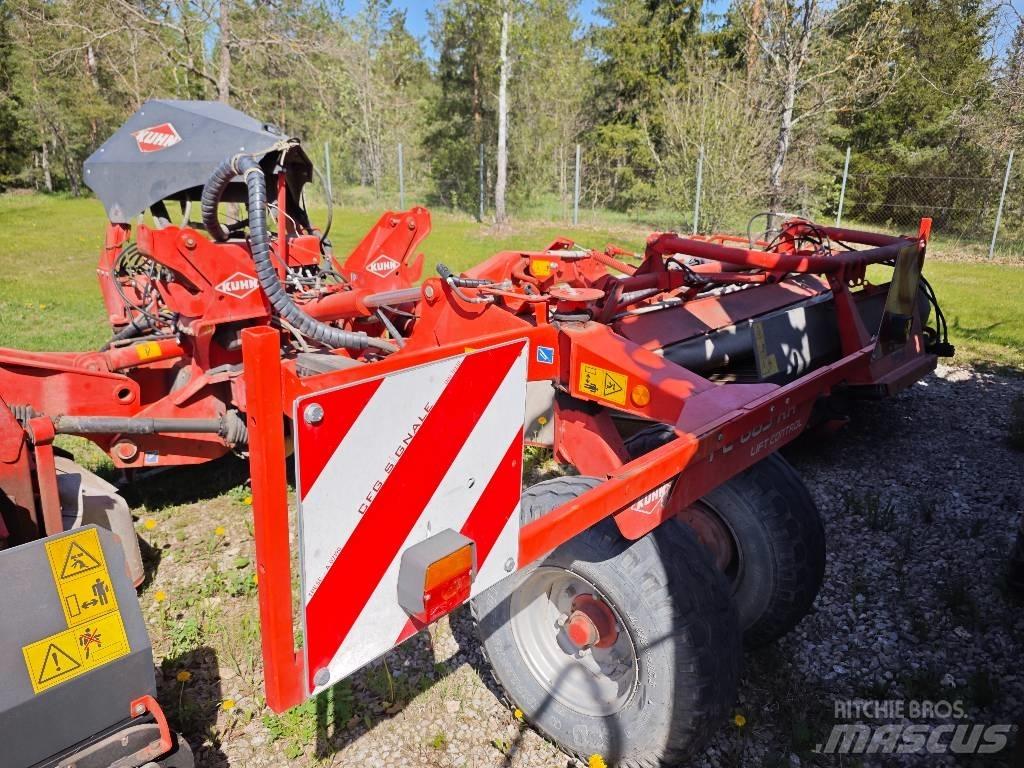 Kuhn FC 883 + FC 313 جزازات