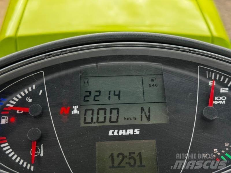 CLAAS AXION 870 الجرارات