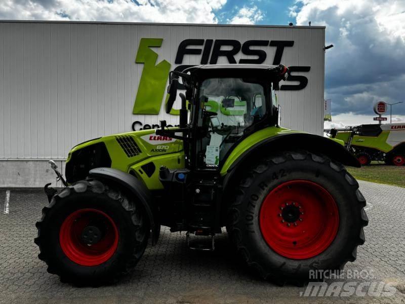 CLAAS AXION 870 الجرارات
